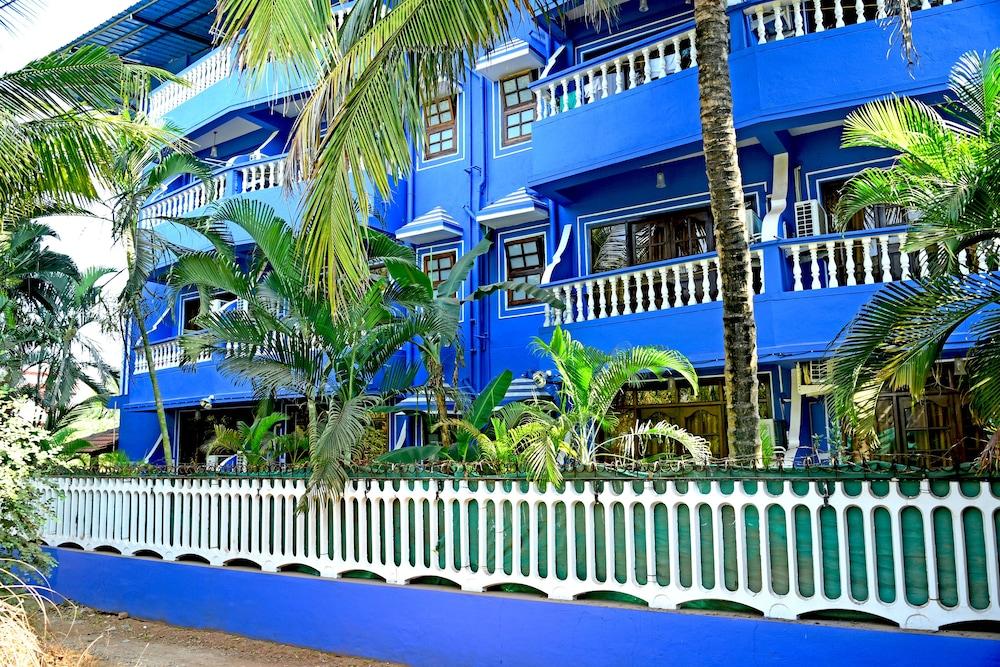 วิลลา เทเรซา บีชรีสอร์ต Hotel กาลังกูติ ภายนอก รูปภาพ
