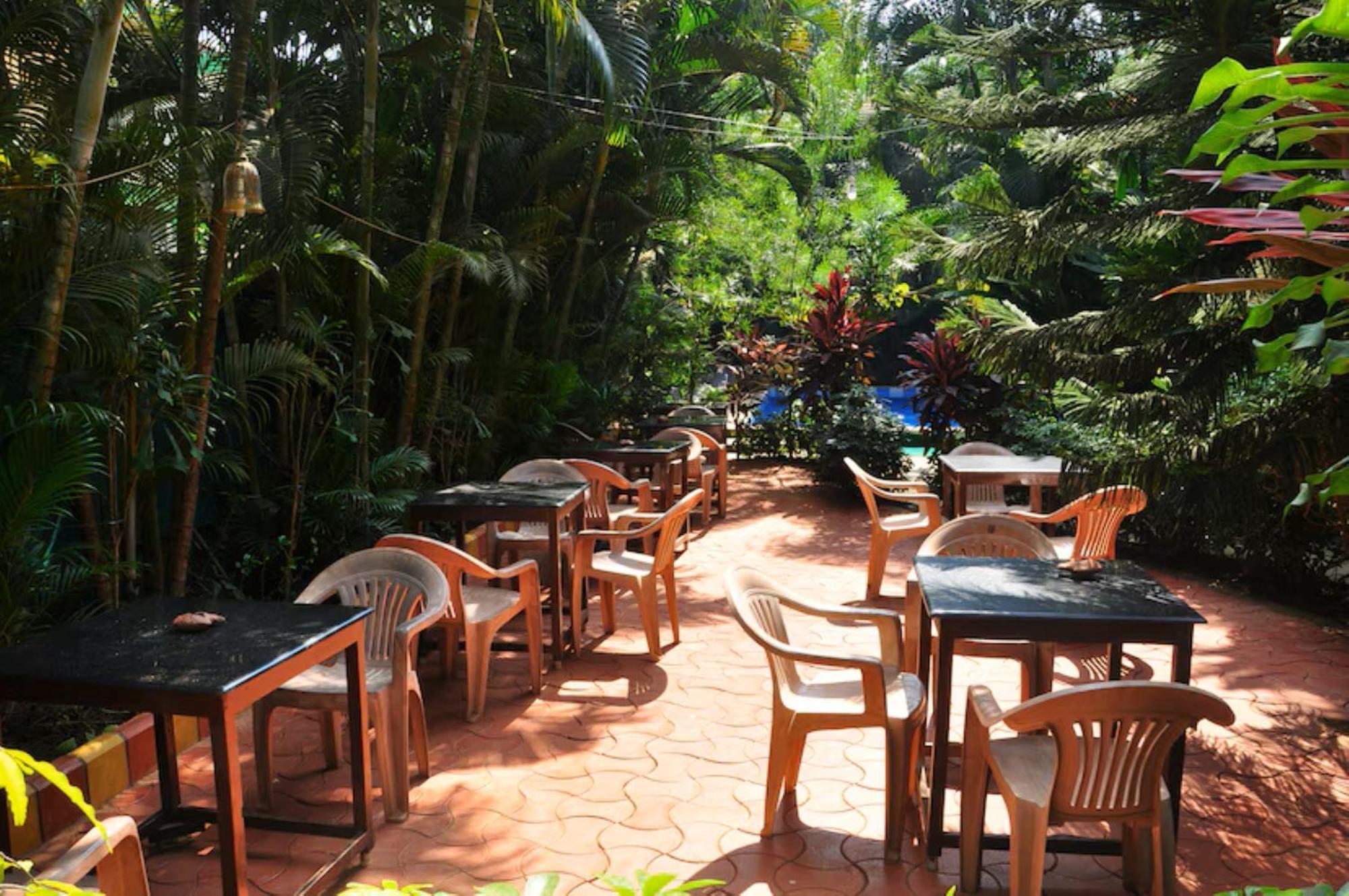 วิลลา เทเรซา บีชรีสอร์ต Hotel กาลังกูติ ภายนอก รูปภาพ