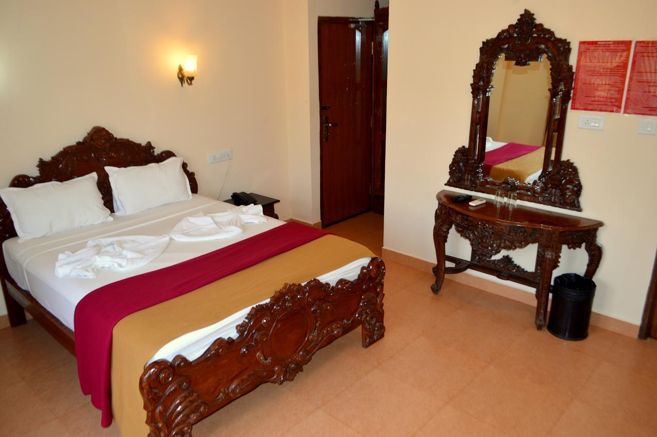 วิลลา เทเรซา บีชรีสอร์ต Hotel กาลังกูติ ภายนอก รูปภาพ